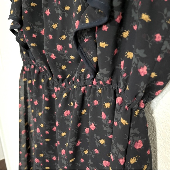 Floral Ruffle Mini Dress - Picture 5 of 9